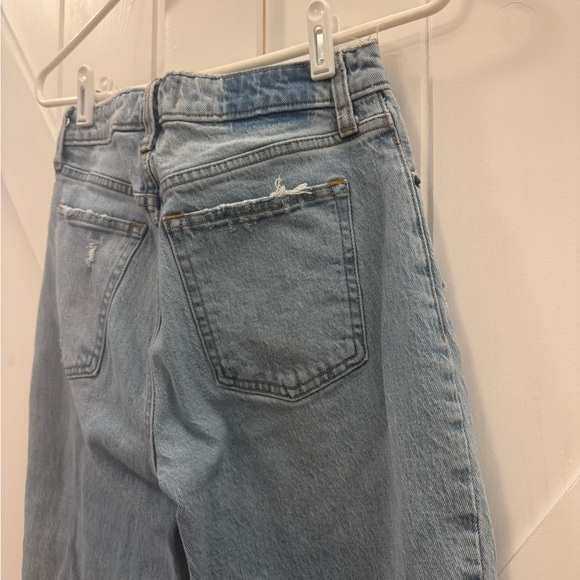 Abercrombie & Fitch The Mom High Rise Curve Love Jeans - Picture 4 of 5